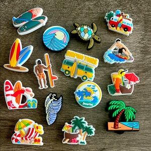 JIBBITZ. SURFS UP! Set of 15. Crocs and similar. 🏄‍♀️🏄🏻🏄‍♂️